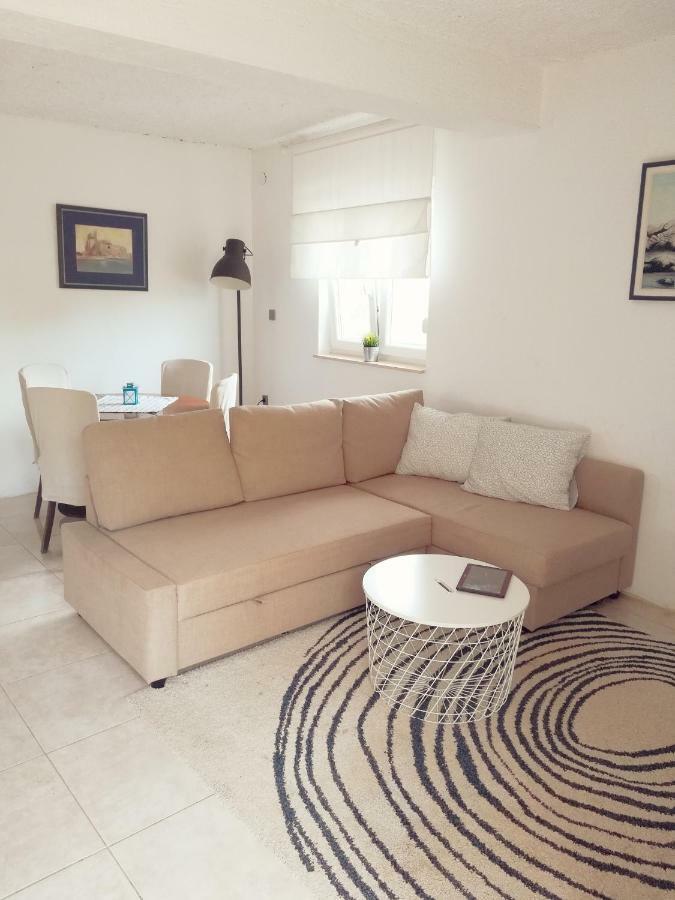 House For Rent Paola Villa Ražanac Екстериор снимка