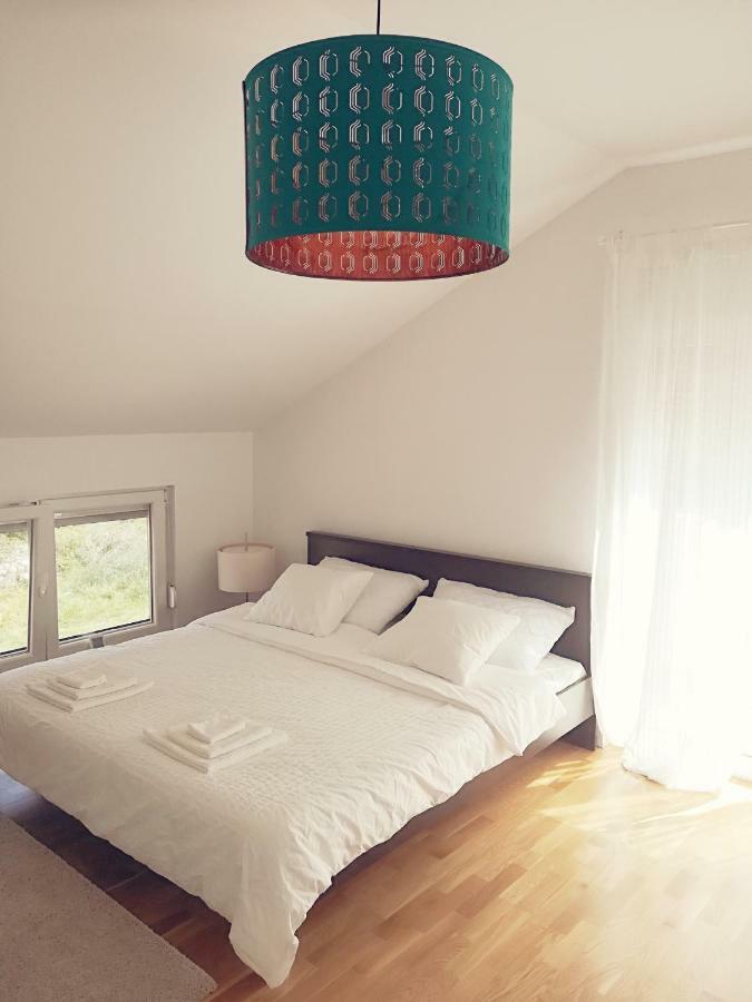 House For Rent Paola Villa Ražanac Екстериор снимка