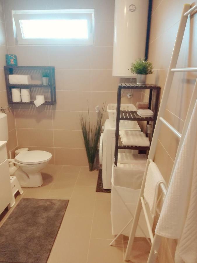 House For Rent Paola Villa Ražanac Екстериор снимка
