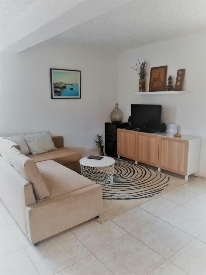 House For Rent Paola Villa Ražanac Екстериор снимка